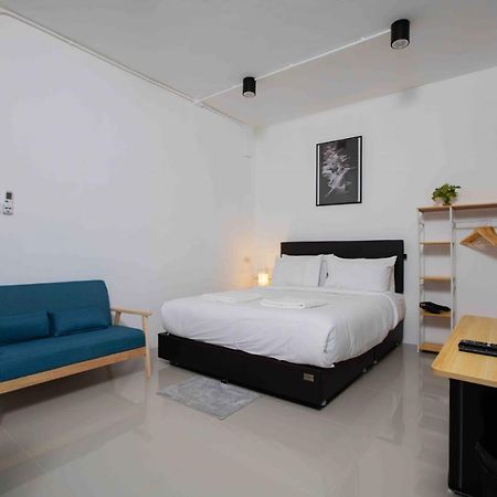 Laewan Guesthouse バーン・タイ エクステリア 写真