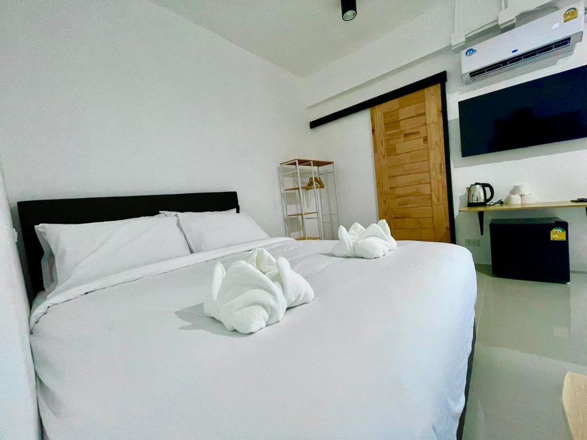 Laewan Guesthouse バーン・タイ エクステリア 写真