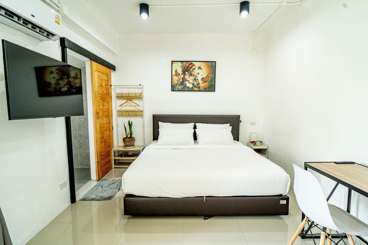 Laewan Guesthouse バーン・タイ エクステリア 写真