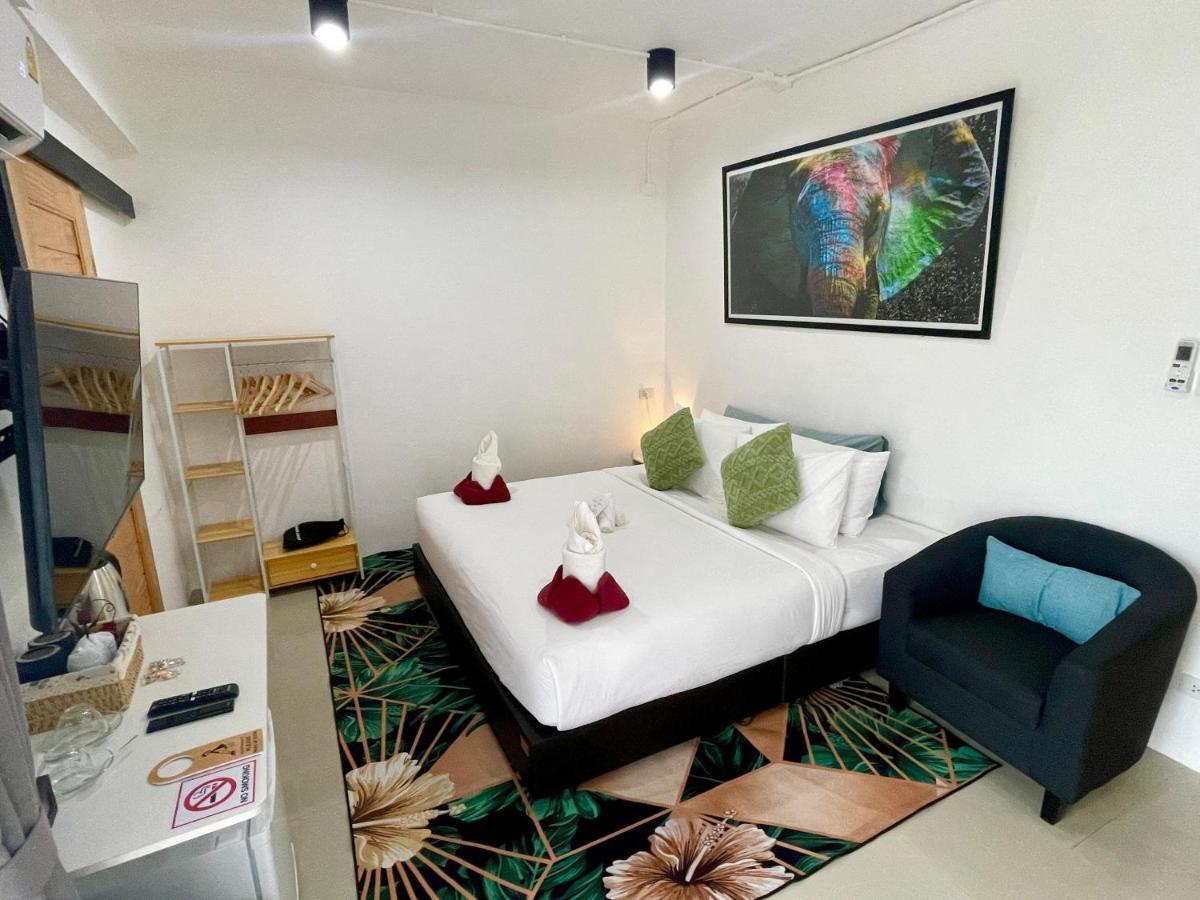 Laewan Guesthouse バーン・タイ エクステリア 写真